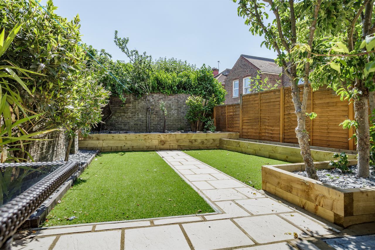 Stopover At Orchard Garden Apartment With Great Outdoor Space Portsmouth Exteriör bild